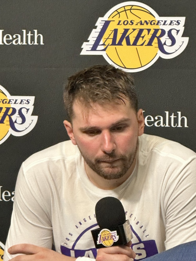 kaiyun-东契奇：对阵黄蜂很难&amp;开局很好后面糟糕 三球会制造空间投篮