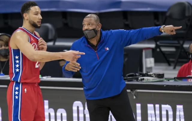 开云APP-三将蜕变稳居东部第一 费城开门红里弗斯功不可没