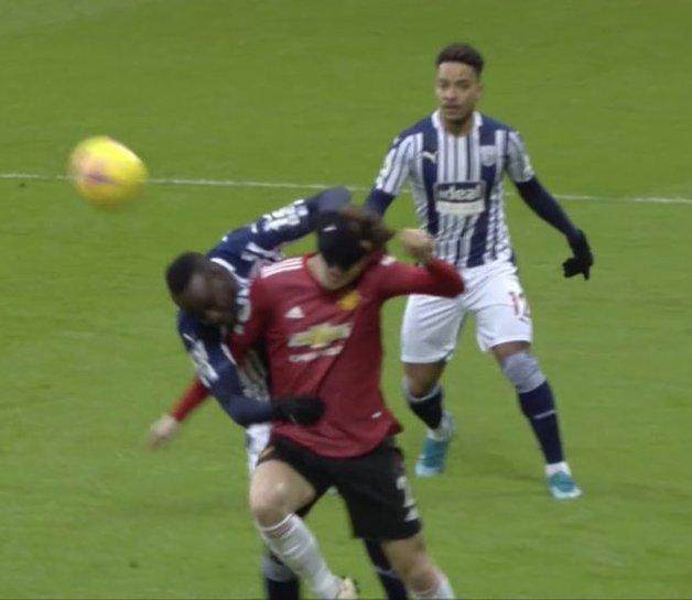 开云中国-迪亚涅捂眼中卫冲顶 索帅：马圭尔同款进球就被吹